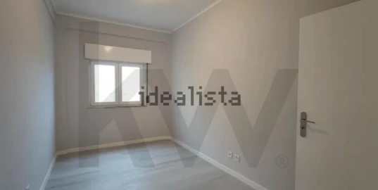 Apartamento T3 para Venda em Laranjeiro e Feijó