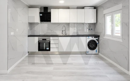 Apartamento T3 para Venda em Laranjeiro e Feijó
