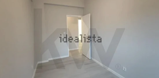 Apartamento T3 para Venda em Laranjeiro e Feijó