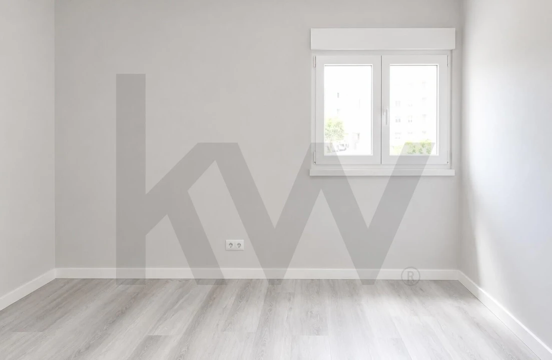 Apartamento T3 para Venda em Laranjeiro e Feijó Foto 8