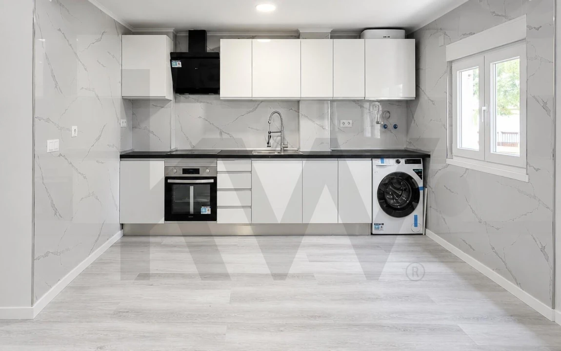 Apartamento T3 para Venda em Laranjeiro e Feijó Foto 3