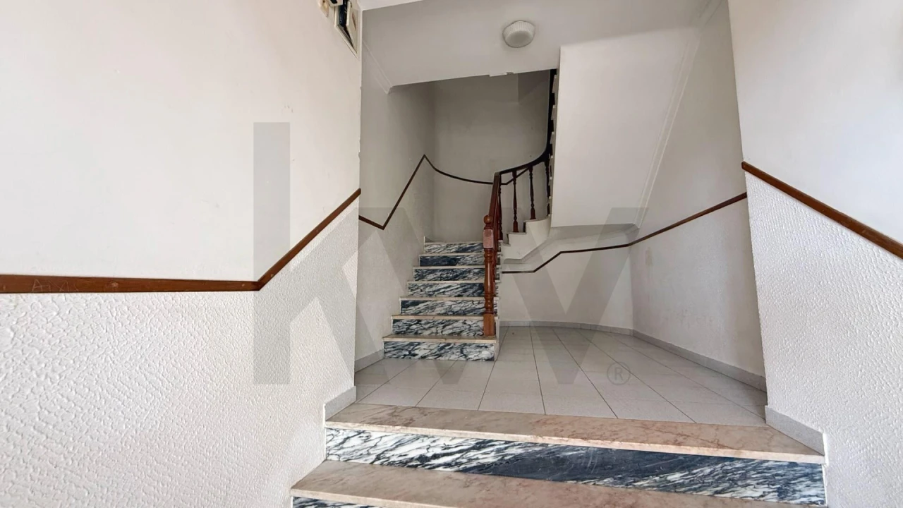 Apartamento T2 para Venda em Quinta do Conde Foto 2