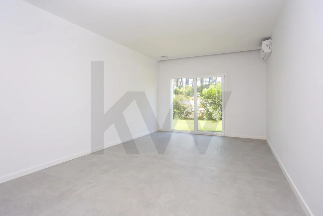 Moradia T4 para Venda em Charneca de Caparica e Sobreda Foto 44