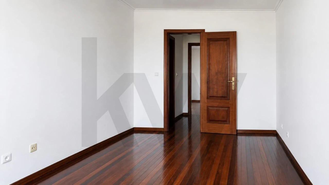 Apartamento T3 para Venda em Sacavém e Prior Velho Foto 17