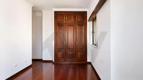 Apartamento T3 para Venda em Sacavém e Prior Velho