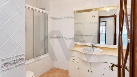 Apartamento T3 para Venda em Sacavém e Prior Velho