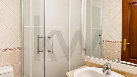 Apartamento T3 para Venda em Sacavém e Prior Velho