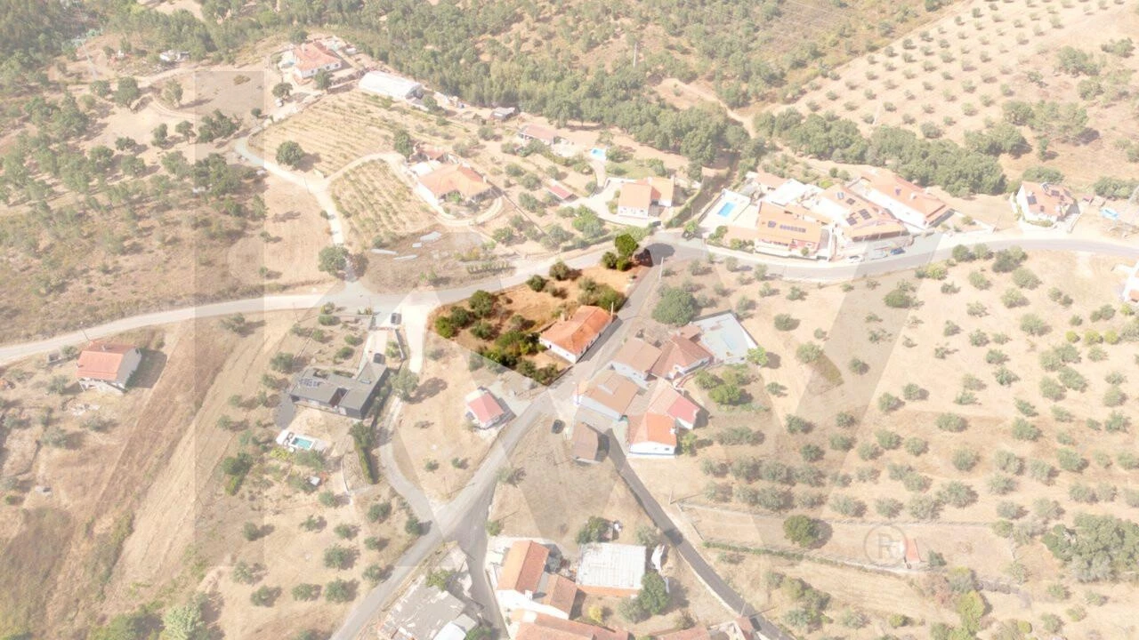 Moradia T4 para Venda em São Pedro de Tomar Foto 33