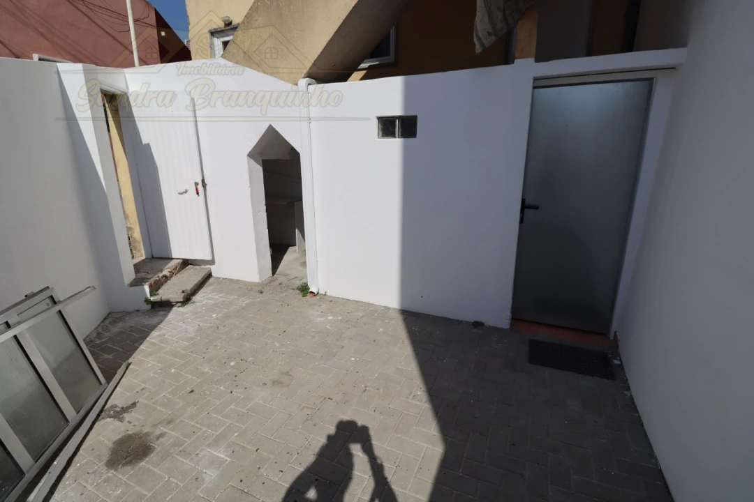 Apartamento T2 para Venda em Santa Maria, São Pedro e Matacães Foto 4