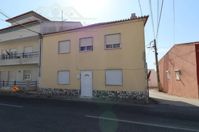 Apartamento T2 para Venda em Santa Maria, São Pedro e Matacães