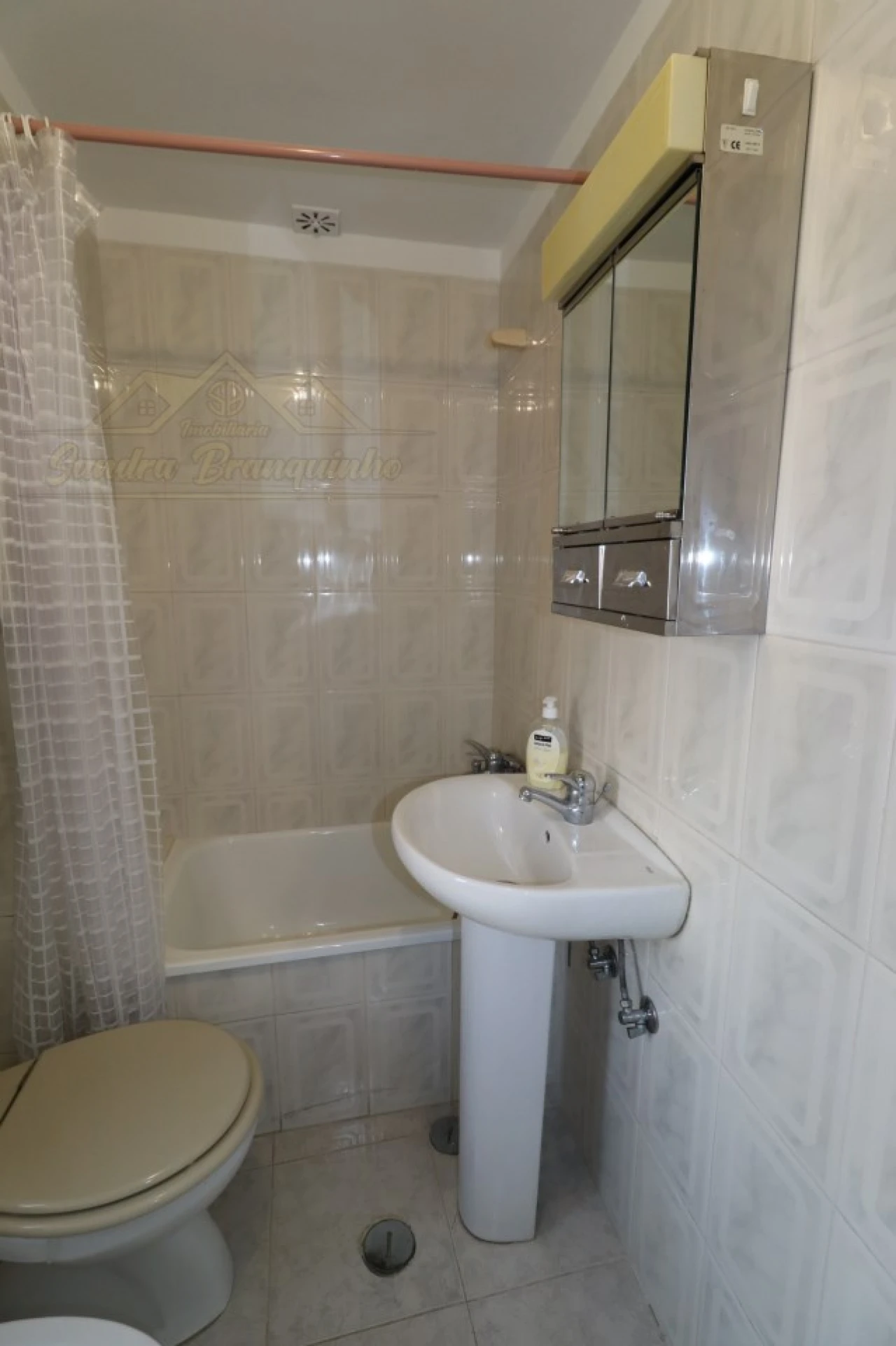 Apartamento T1 para Venda em São Vicente Foto 13
