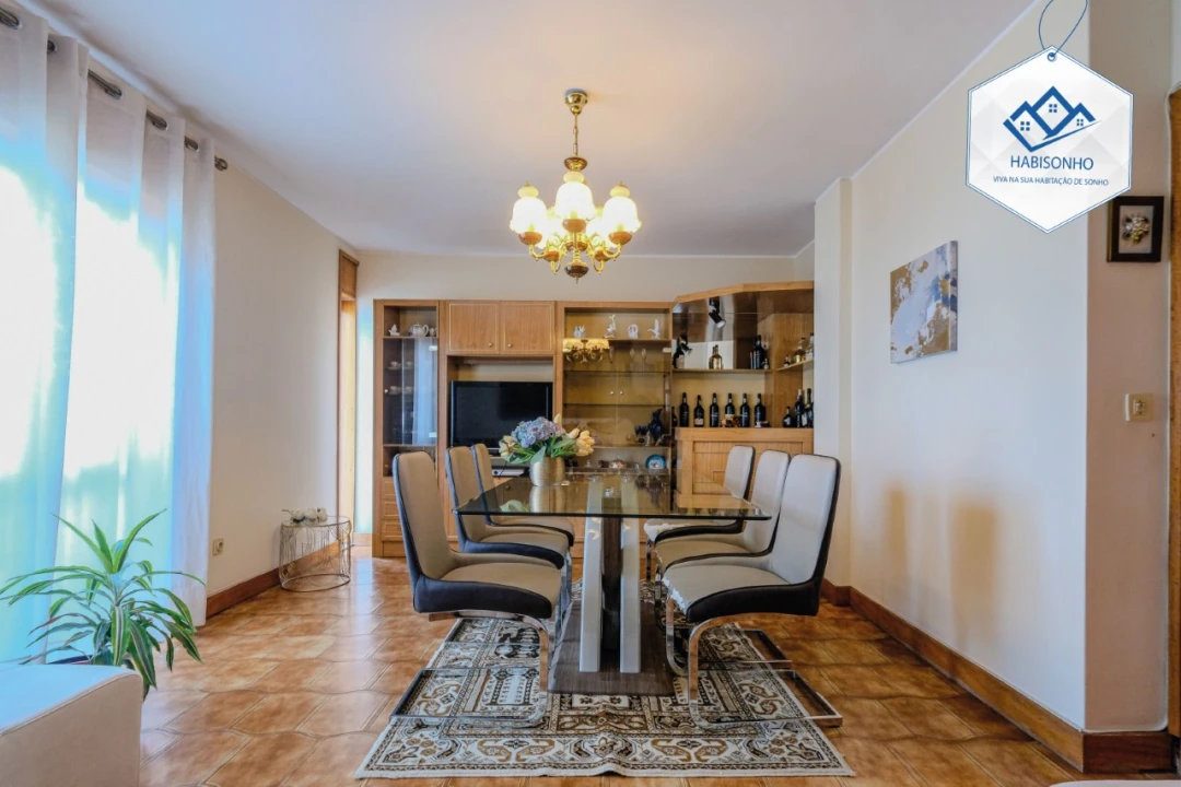 Apartamento T3 para Venda em Cidade da Maia Foto 1