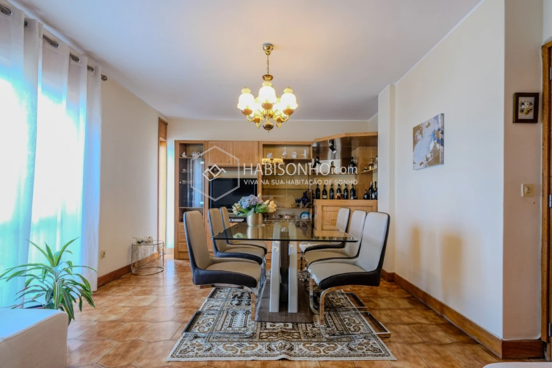 Apartamento T3 para Venda em Cidade da Maia Foto 4