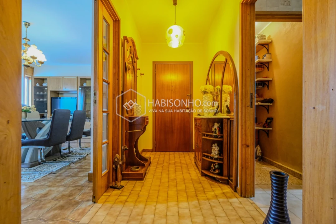 Apartamento T3 para Venda em Cidade da Maia Foto 5