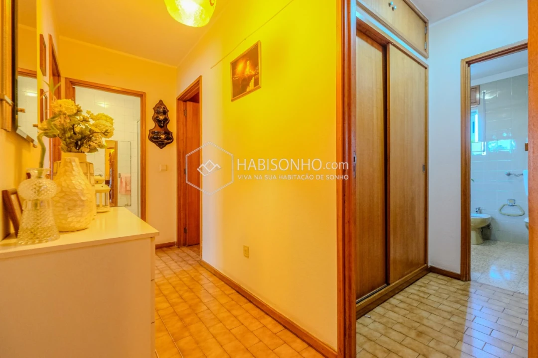 Apartamento T3 para Venda em Cidade da Maia Foto 10