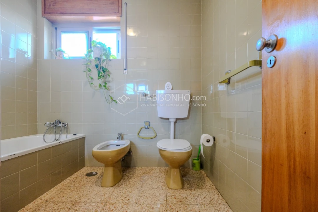 Apartamento T3 para Venda em Cidade da Maia Foto 21