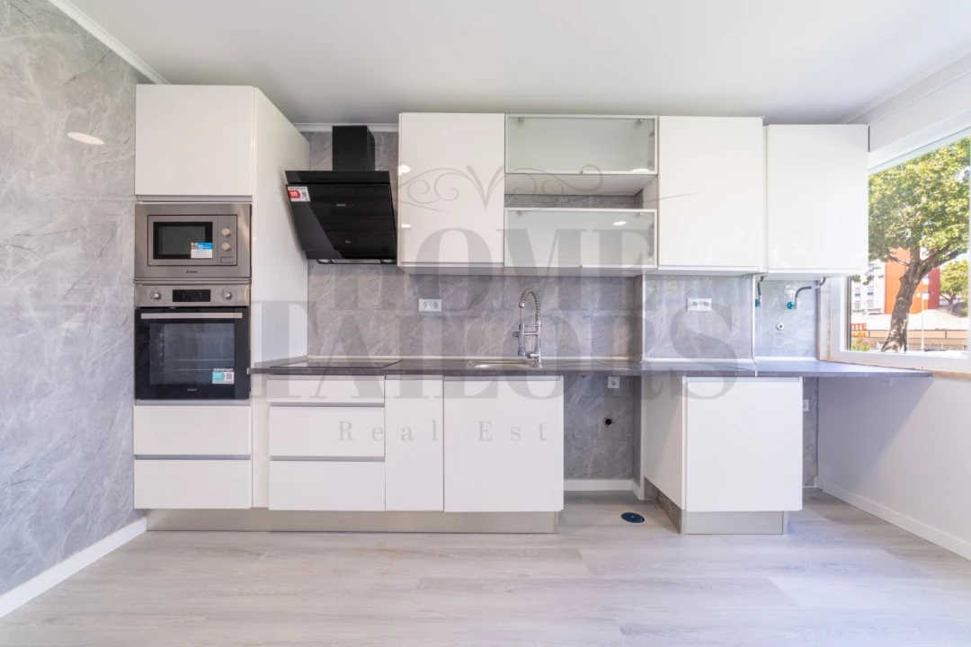 Apartamento T2 para Venda em Oeiras e São Julião da Barra, Paço de Arcos e Caxias Foto 2