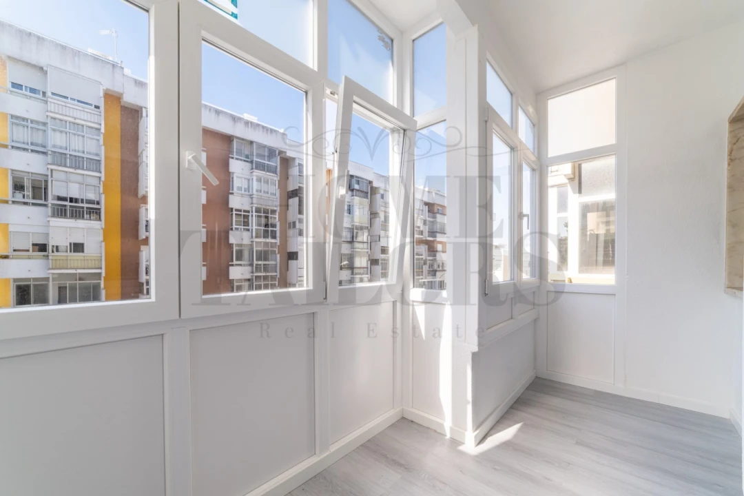 Apartamento T2 para Venda em Oeiras e São Julião da Barra, Paço de Arcos e Caxias Foto 17