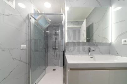 Apartamento T2 para Venda em Oeiras e São Julião da Barra, Paço de Arcos e Caxias