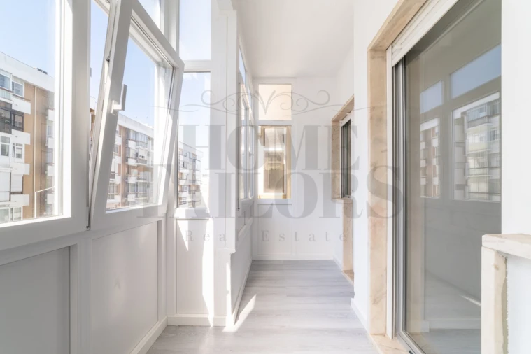 Apartamento T2 para Venda em Oeiras e São Julião da Barra, Paço de Arcos e Caxias Foto 18
