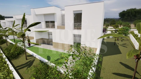 Moradia T3 para Venda em Igreja Nova e Cheleiros