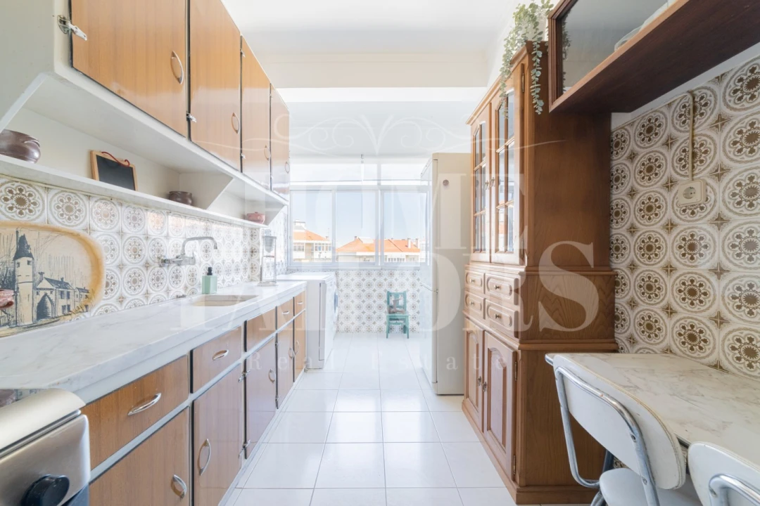 Apartamento T3 para Venda em Póvoa de Santo Adrião e Olival Basto Foto 11