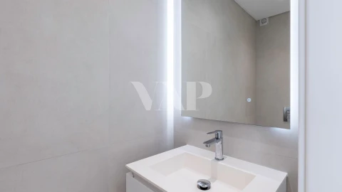 Moradia T9 para Venda em Loule (São Sebastião)