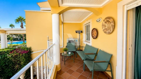 Moradia T4 para Venda em Quarteira