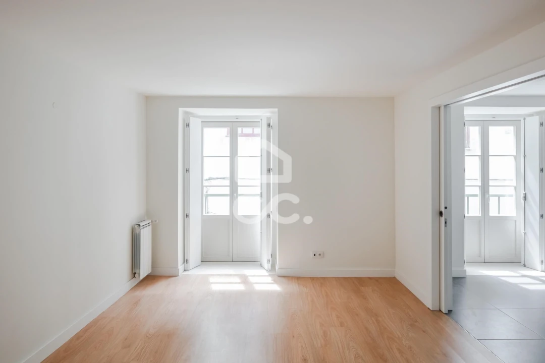 Apartamento T2 para Arrendamento em Sé Nova, Santa Cruz, Almedina e São Bartolomeu Foto 4