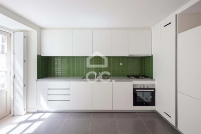 Apartamento T2 para Arrendamento em Sé Nova, Santa Cruz, Almedina e São Bartolomeu