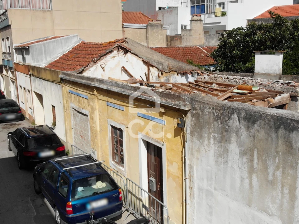 Moradia T1 para Venda em Caldas da Rainha - Santo Onofre e Serra do Bouro Foto 2