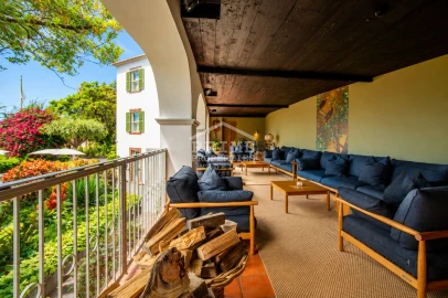 Moradia T8 para Venda em Funchal (Santa Luzia)