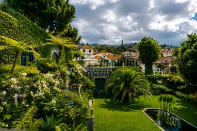 Moradia T8 para Venda em Funchal (Santa Luzia)