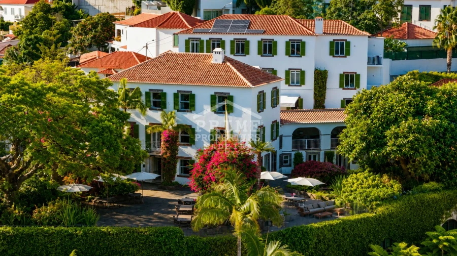 Moradia T8 para Venda em Funchal (Santa Luzia)