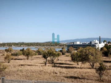 Moradia T2 para Venda em Estômbar e Parchal