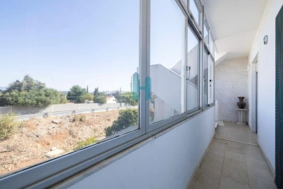 Moradia T2 para Venda em Estômbar e Parchal