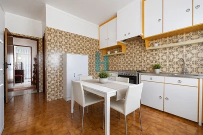 Moradia T2 para Venda em Estômbar e Parchal
