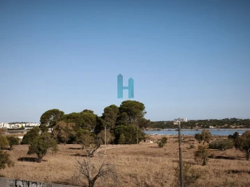 Moradia T2 para Venda em Estômbar e Parchal