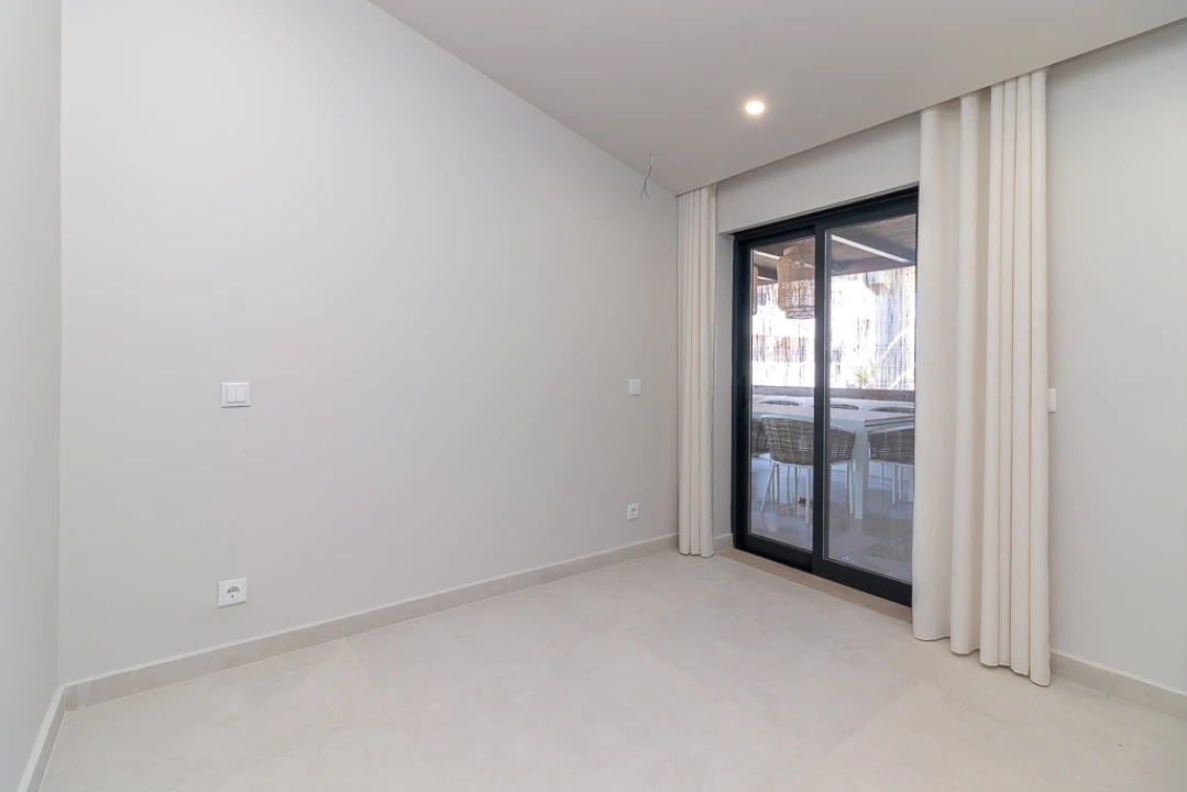 Moradia T5 para Venda em Ferragudo Foto 14