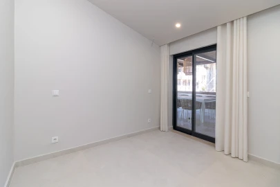 Moradia T5 para Venda em Ferragudo