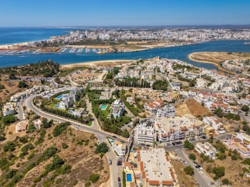 Moradia T5 para Venda em Ferragudo