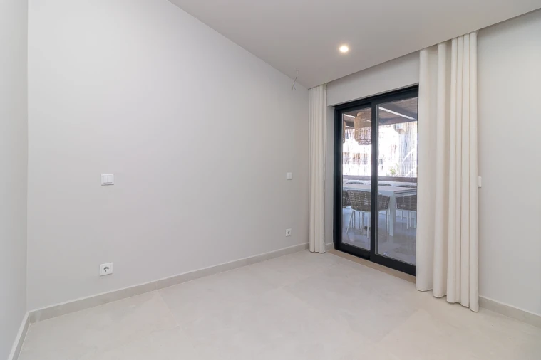 Moradia T5 para Venda em Ferragudo Foto 14