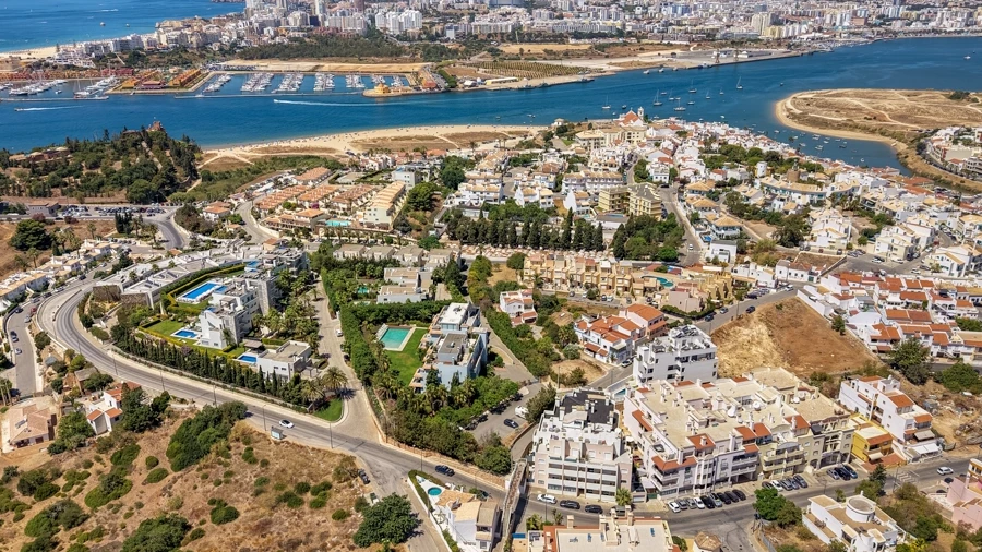 Moradia T5 para Venda em Ferragudo