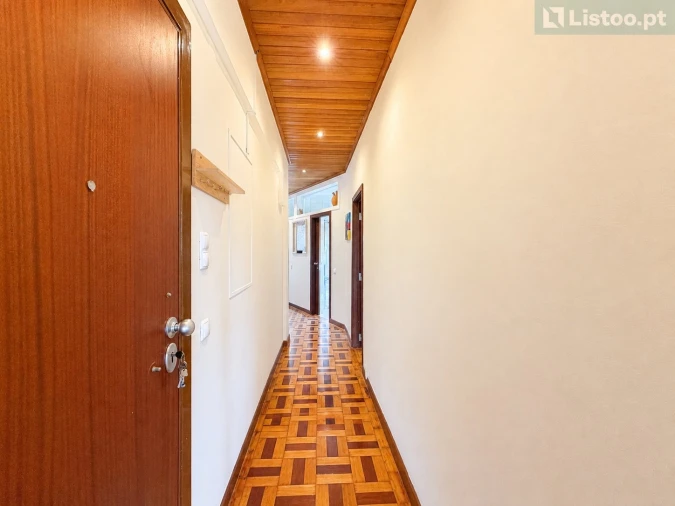 Apartamento T1 para Venda em Algés, Linda-A-Velha e Cruz Quebrada-Dafundo Foto 5