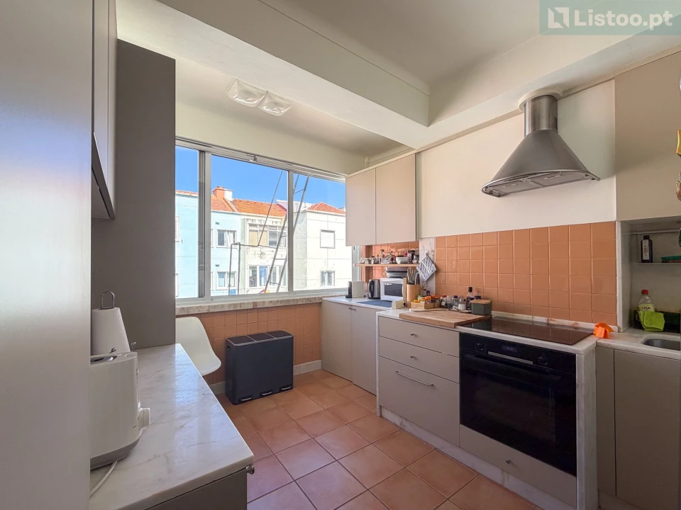 Apartamento T1 para Venda em Algés, Linda-A-Velha e Cruz Quebrada-Dafundo Foto 14