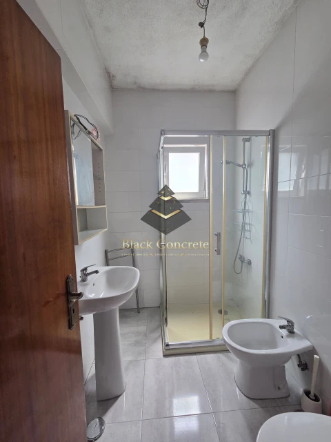 Apartamento T2 para Venda em Águas Livres