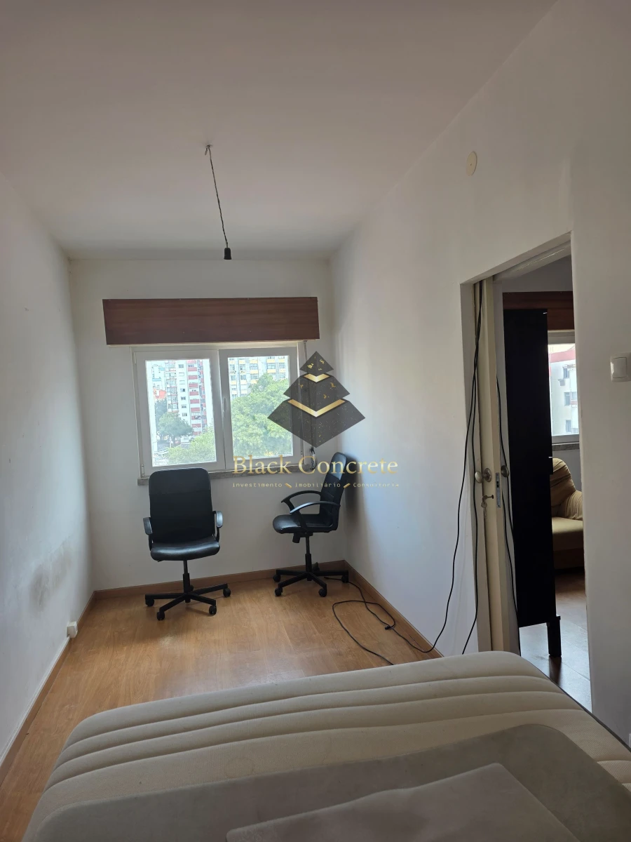 Apartamento T2 para Venda em Águas Livres Foto 8