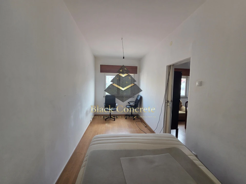Apartamento T2 para Venda em Águas Livres Foto 5