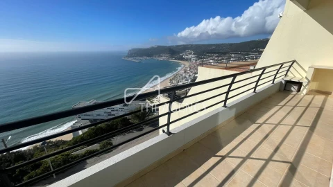 Apartamento T2 para Arrendamento em Sesimbra (Santiago)