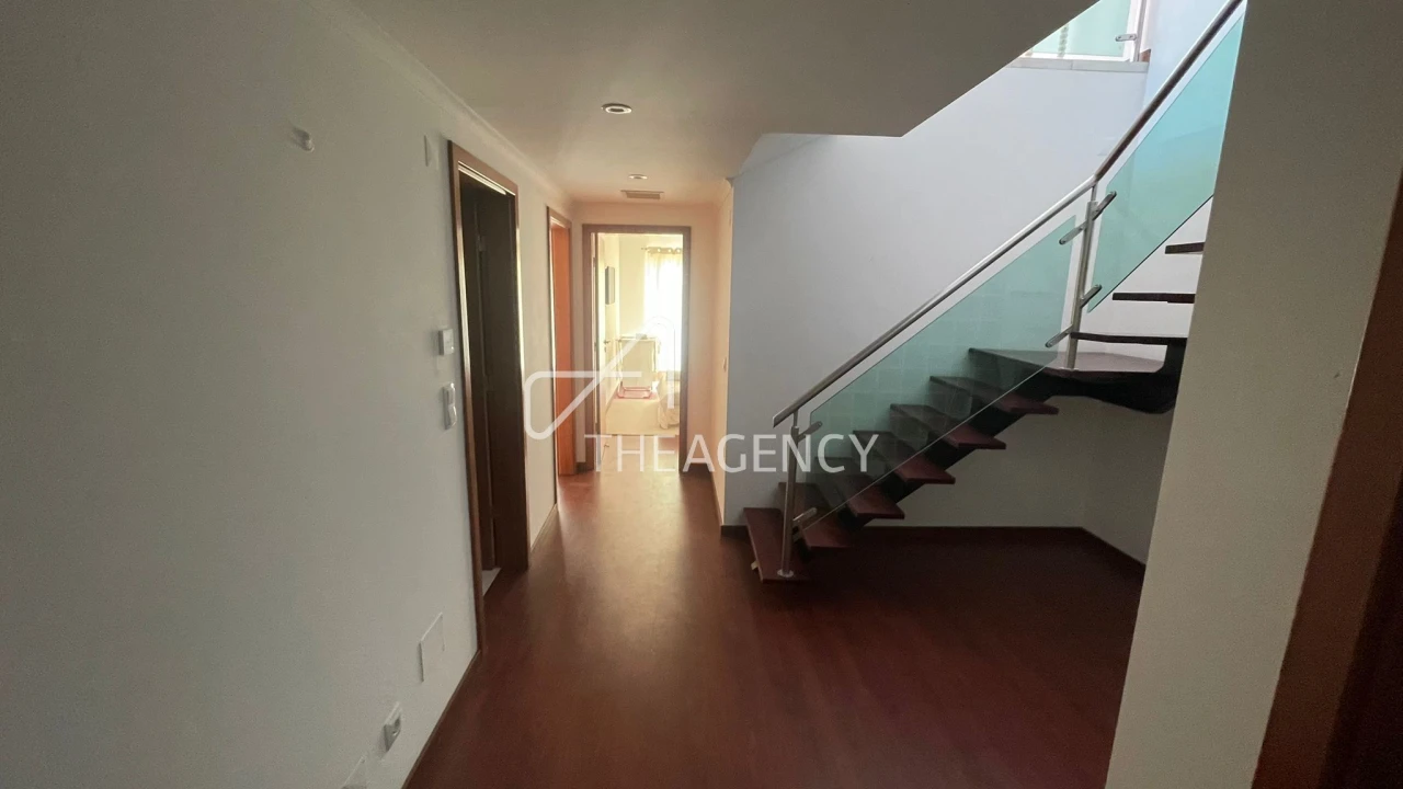 Apartamento T2 para Arrendamento em Sesimbra (Santiago) Foto 12